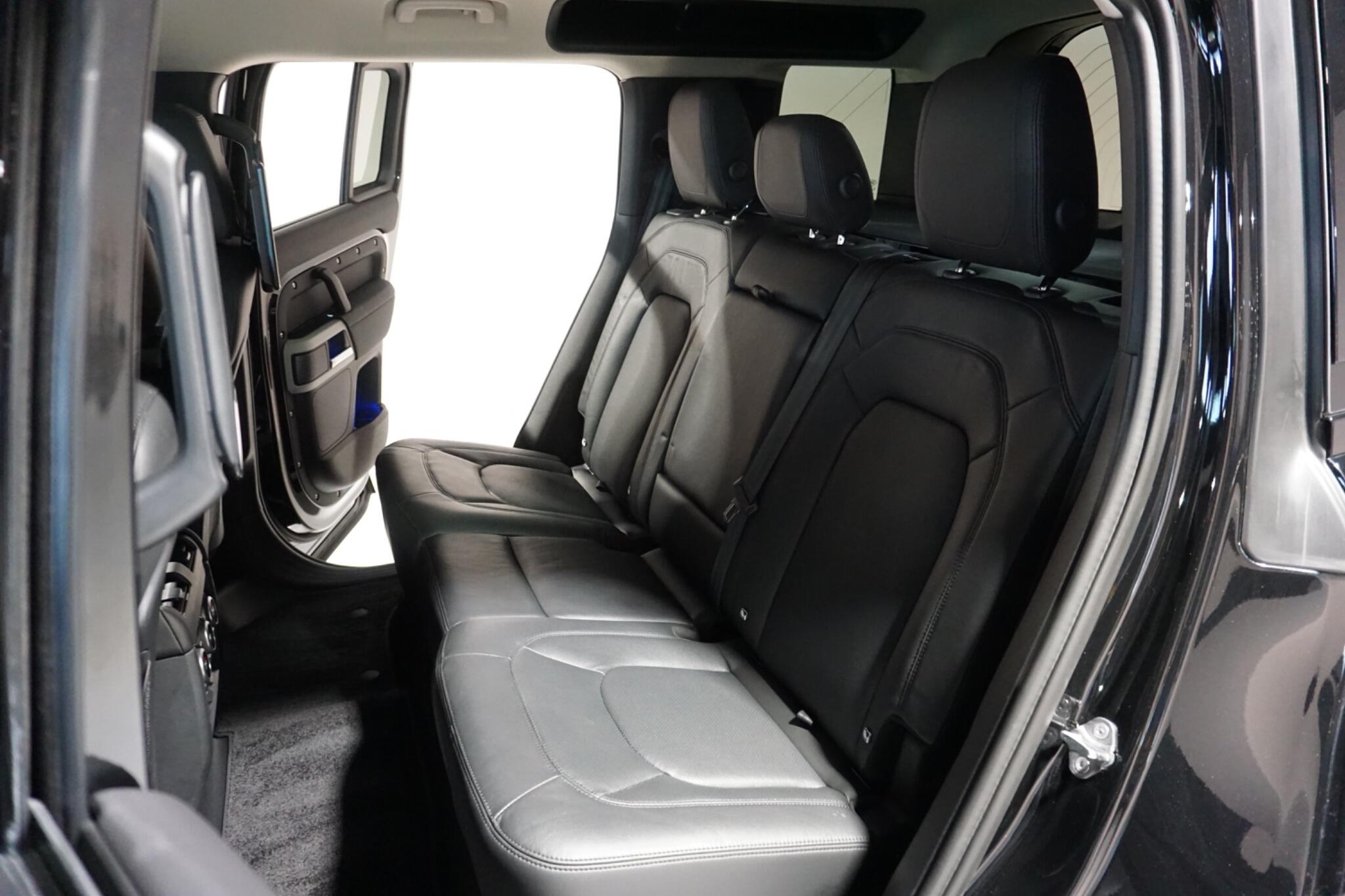 Land Rover Defender 110 2.0 P400e 15.4kWh XS Edition SUV 5dr Petrol Plug-in Hybrid Auto 4WD Euro 6 (s/s) (404 ps)